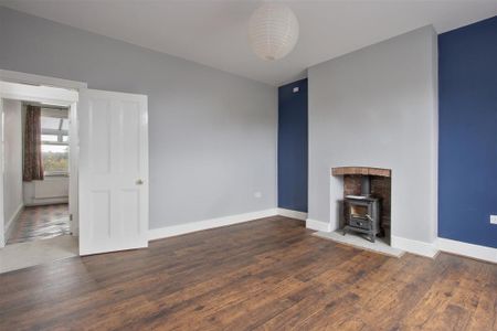 3 bedroom detached house to rent - Photo 3