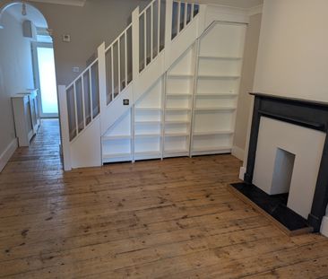 3 bedroom terraced house to rent - Photo 1