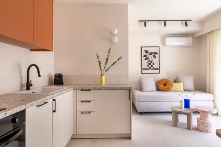Hive Comfort 1BR Apartment - Photo 2