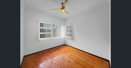 BEAUTIFUL FAMILY HOME IN PEACEFUL LOCATION - Photo 3