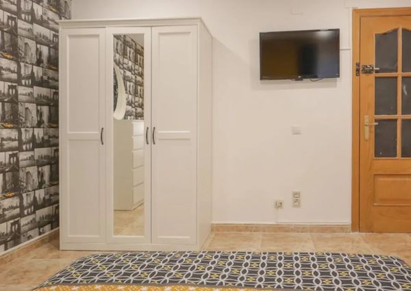 Calle del Puerto Alto, Madrid, Community of Madrid 28053