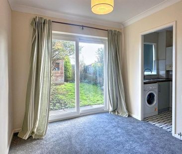 2 bedroom semi-detached house to rent - Photo 4