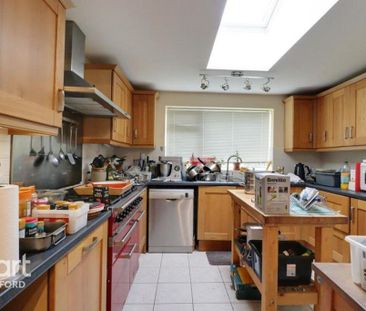 4 bedroom detached house to rent - Photo 6