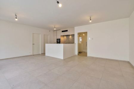 Nieuwbouwappartement met drie slaapkamers, terras en dubbele staanplaats - EPC 46 kWh/m² - bewoonbare oppervlakte 116 m² - Photo 2