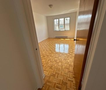 9218 Rue Lionel-Groulx, H1R 3V8, H1R 3V8, Montréal - Photo 4