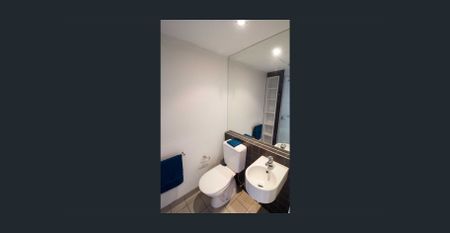 Modern 1-Bedroom City-Edge Living $360 pweek – Walk to UniMelb & Queen Vic Market - Photo 4