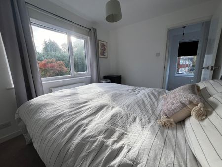 3 bedroom end of terrace house to rent - Photo 5