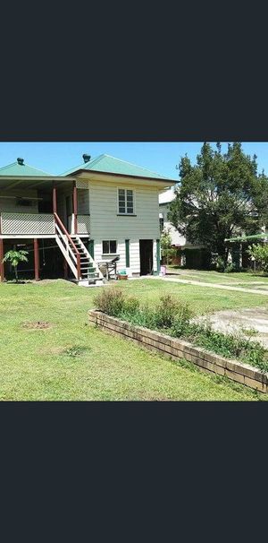 Spacious Family Home in Central Oxley - Photo 2
