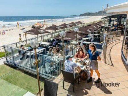 PERFECTLY POSITIONED TWO BEDROOM UNFURNISHED DUPLEX - Photo 4