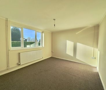 3 bedroom detached bungalow to rent - Photo 4