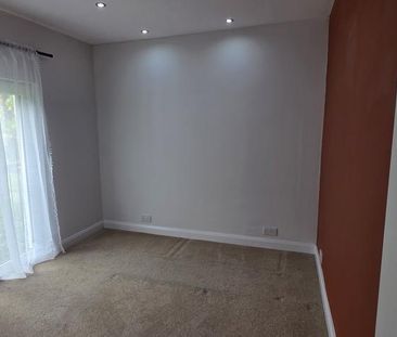 2 bedroom house to rent - Photo 1