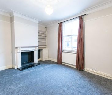 4 bedroom end of terrace house to rent - Photo 5