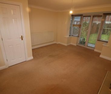 3 bedroom semi-detached house to rent - Photo 1