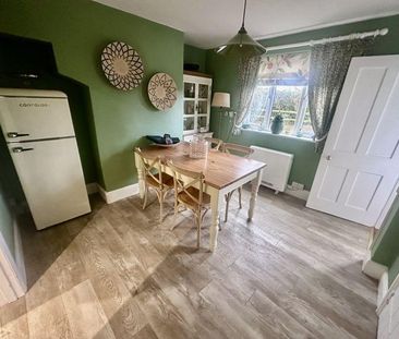2 bedroom semi-detached house to rent - Photo 5