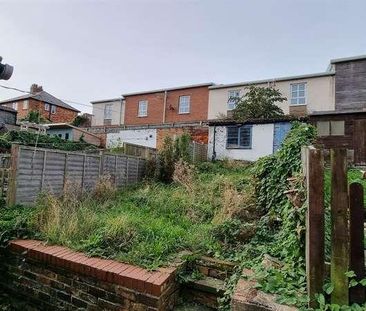 St. Johns Road, Scarborough, YO12 - Photo 5