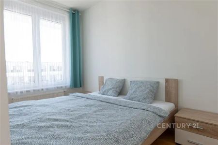 Pronájem luxusního bytu 2+kk v prestižní lokalitě Praha – Vysočany - Fotografie 5