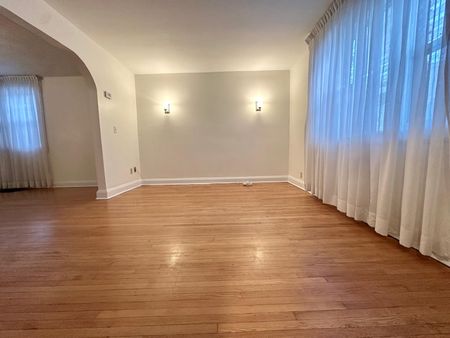 For Lease - 62 Finch Avenue, Toronto, Ontario - Photo 2