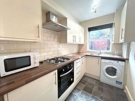 2 bedroom house share to rent - Photo 2