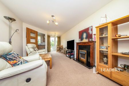 1 bedroom flat to rent - Photo 2