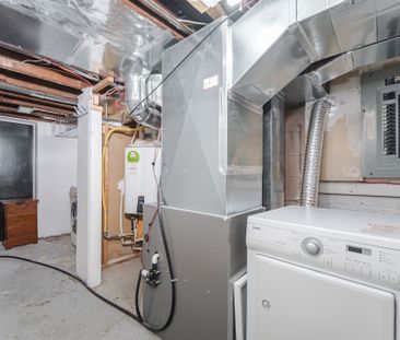 For Lease - 400 Glenholme Avenue Unit# Lower B, Toronto, Ontario - Photo 4