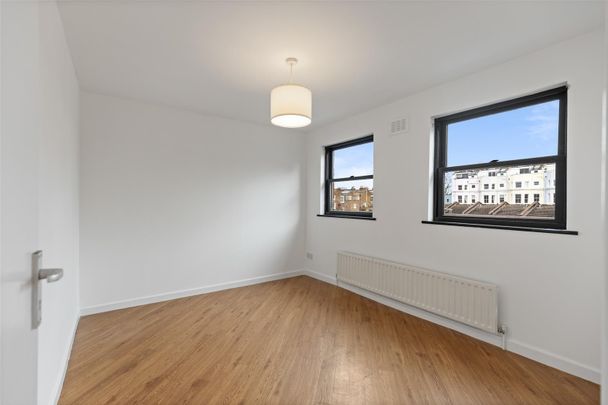 Portobello Road, Notting Hill, London - Photo 1