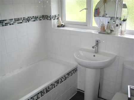 Heath Court, Heathfield Road, South Croydon, CR2, Property for rent - Photo 4