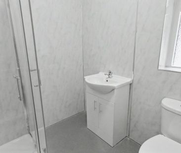 2 bedroom semi-detached bungalow to rent - Photo 5