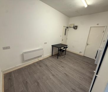 Studio Flat, London Road, CR0 - Photo 1