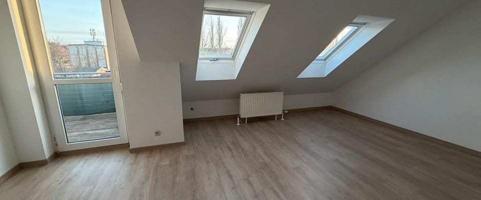 Helle Dachterrassenwohnung, TG, Lift, EBK - Foto 1