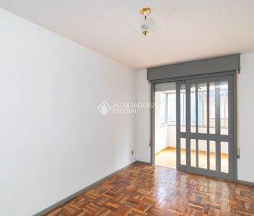 Apartamento com 1 quarto e 48m² para alugar em Azenha, Porto Alegre. - Photo 2