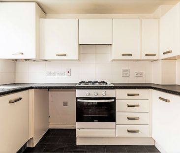 Modern 2 Bed Semi Detached Houst to let in Bovey Tracey, Newton Abbot - Photo 2