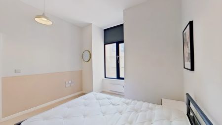 2 Bed 1 Bath - Photo 4