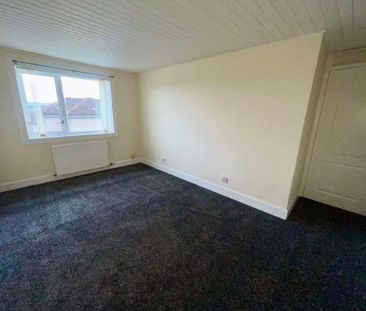 4 bedroom terraced house to rent - Photo 4