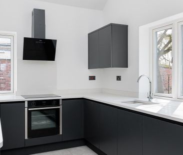 2 bedroom barn conversion to rent - Photo 4
