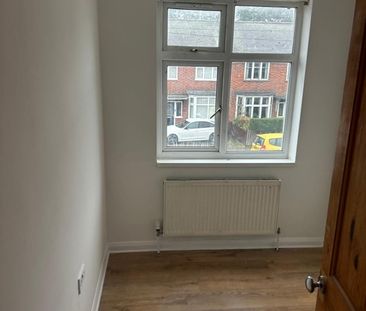 3 Bed Semi-Detached House, Wyvern Avenue, LE4 - Photo 5