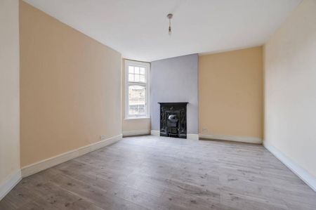 6 bedroom house to rent - Photo 2