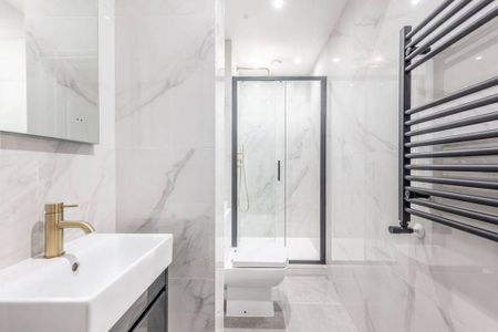 3 bedroom flat to rent - Photo 5