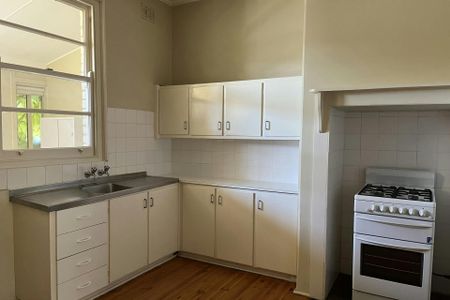 130 Playford Avenue - Photo 2