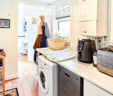 2 bedroom terraced house to rent - Photo 6