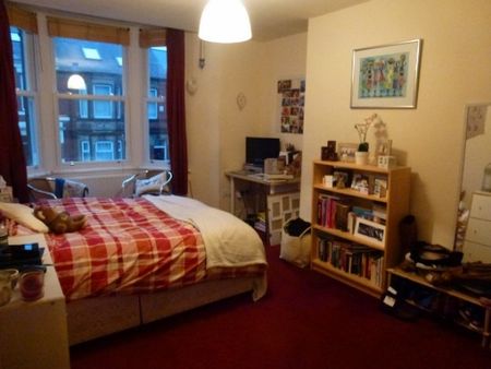 5 bed flat in Jesmond - Photo 3