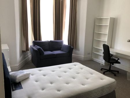 6 bedroom house to rent - Photo 5