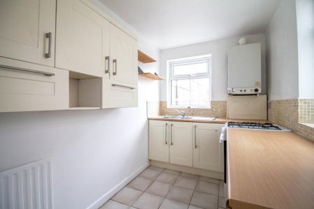 2 bedroom terraced house to rent - Photo 5
