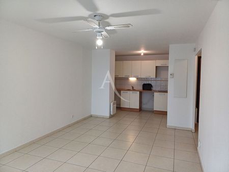 Location Appartement 2 pièces 44m² - Photo 2