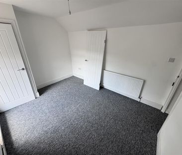 House - Terraced For Rent New Road, Pontypridd - Photo 1