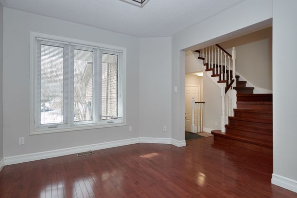 For Lease - 42 Montserrand Street, Barrie, Ontario - Photo 1