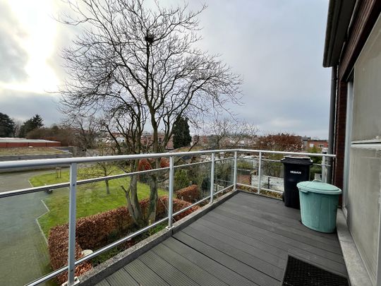 Comfortabel 2 slpk-appartement met terras en garage - Photo 1