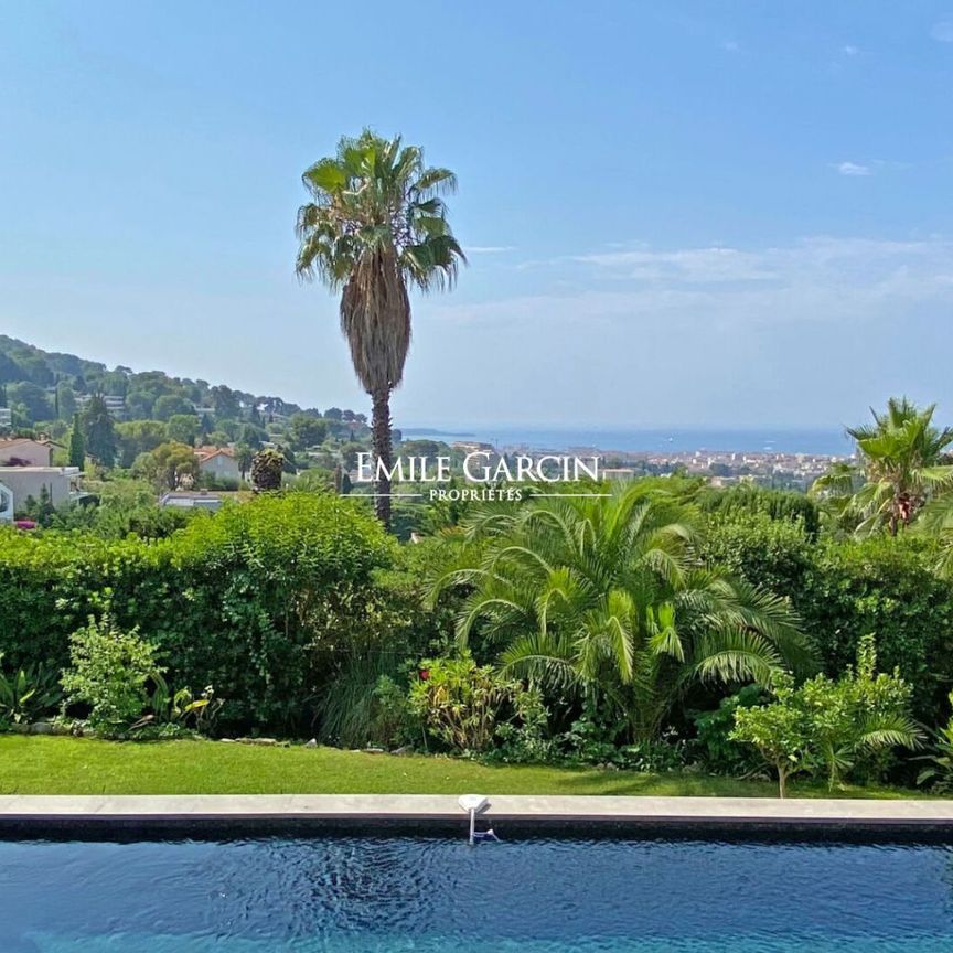 A louer, Cannes, maison contemporaine, vue mer imprenable - Photo 1