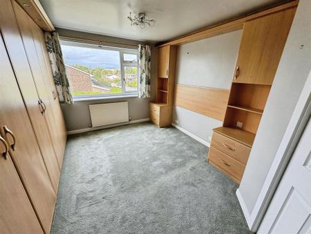 4 bedroom detached house to rent - Photo 4