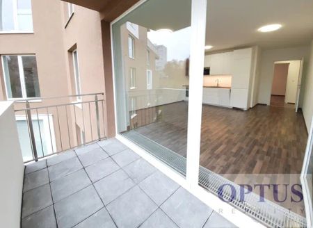 P4 Krč, ul. V Jehličí, nadstandardní byt 3 + k.k., balkón, 88 m - Photo 3