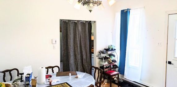 Grand 4 ½ à Sherbrooke 1050$/mois Disponible dès maintenant - Photo 2